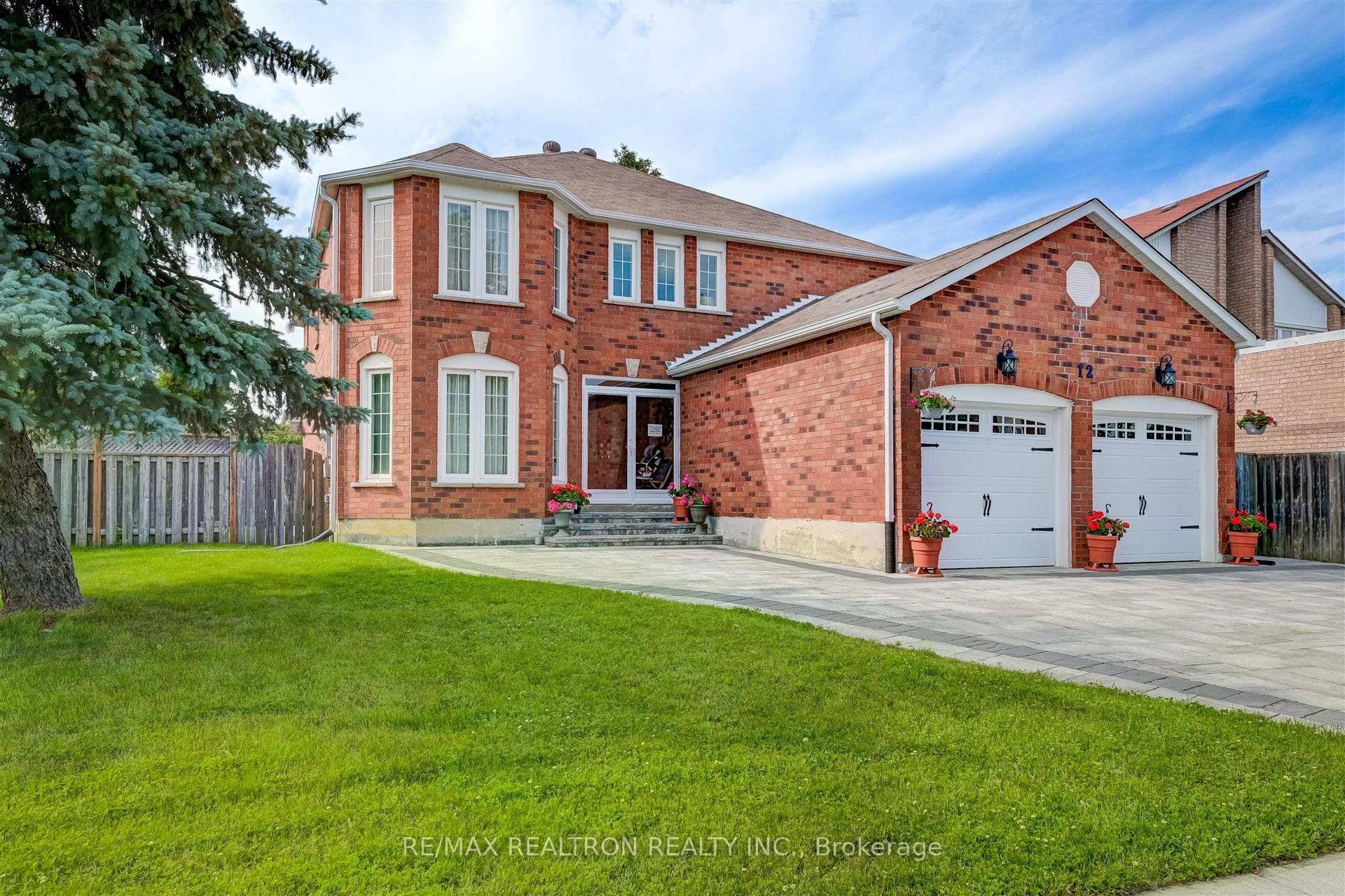 Stunning Newly Renovated Bright And Spacious Lower Level Unit In Coveted Milliken East !