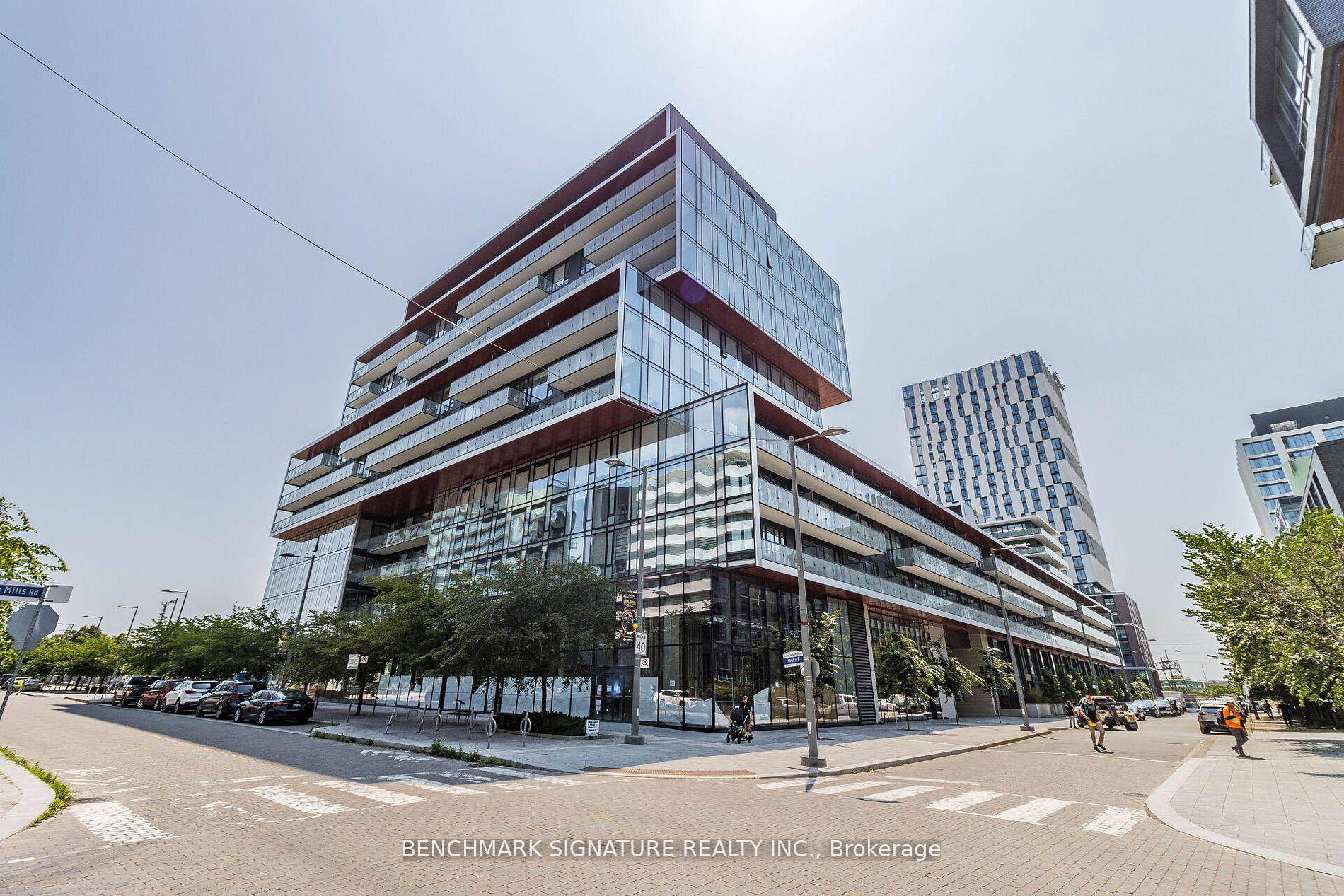 Living in the heart of Toronto's exciting Downtown East neighborhood, Canary Commons !