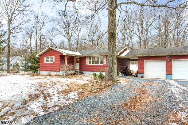 Charming Updated 3 Bedroom Ranch on Over 1 Acre in Central New Jersey !
