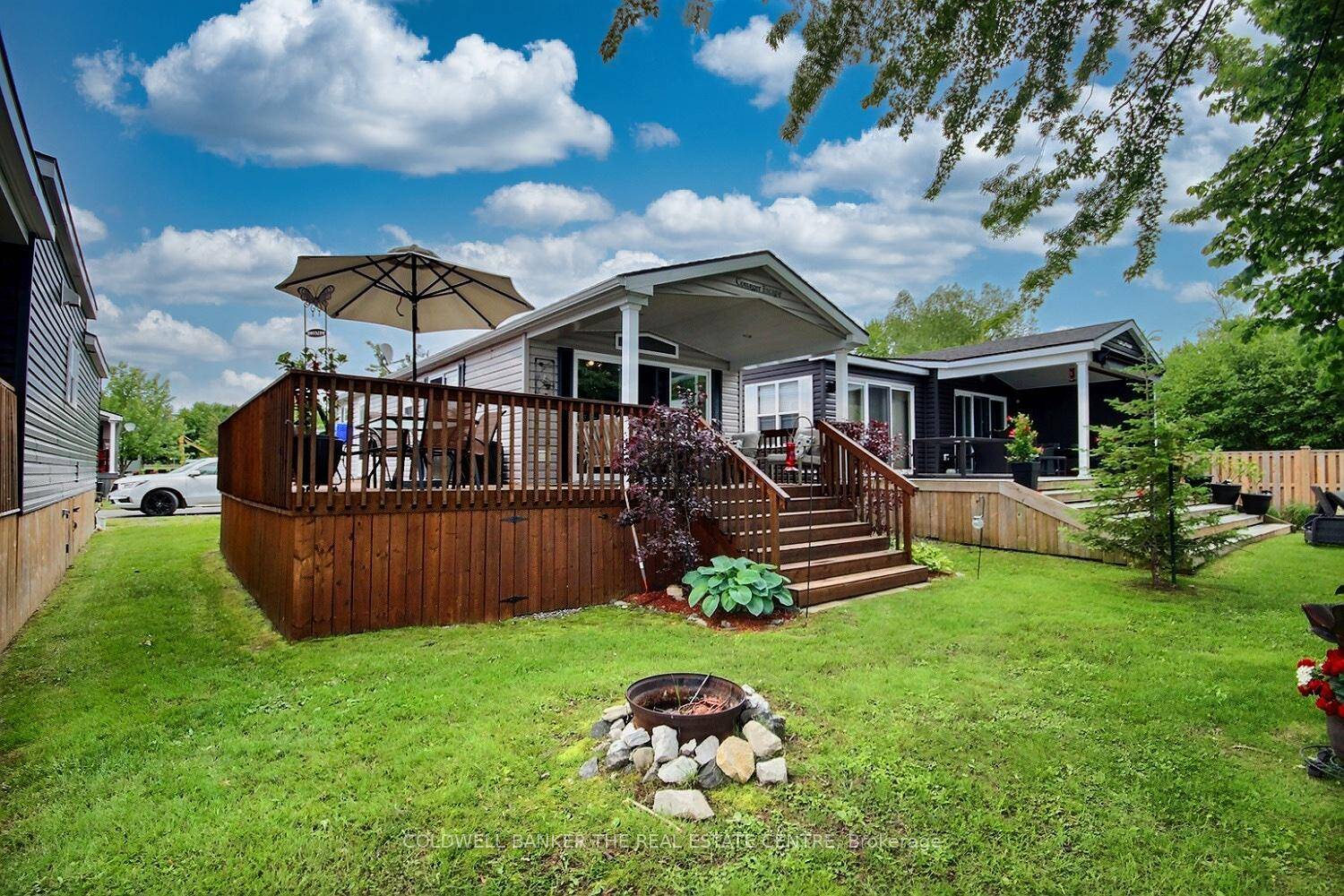 Stunning Northlander modular home located in the exclusive Lauderdale Point Marina Resort on beautiful Sparrow Lake.