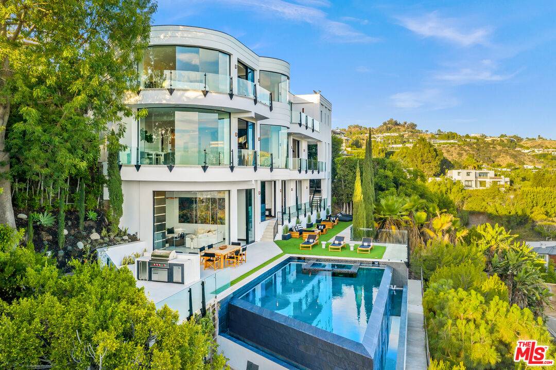 9374   Beverly Crest Dr Beverly Hills Flats LA