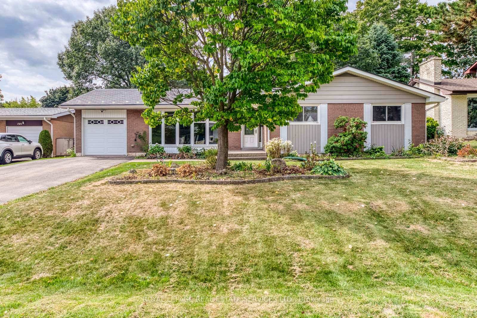 Welcome to this beautifully upgraded 4 bedroom, 1 1 bathroom bungalow, ideally situated in the heart of Oakville's highly sought after Falgarwood community.