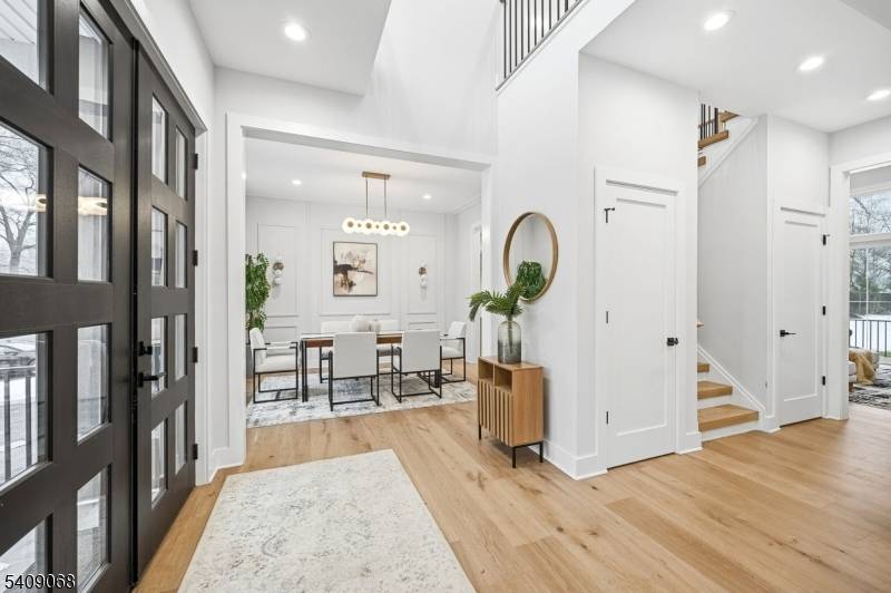 Nestled on a beautifully proportioned, flat 0.