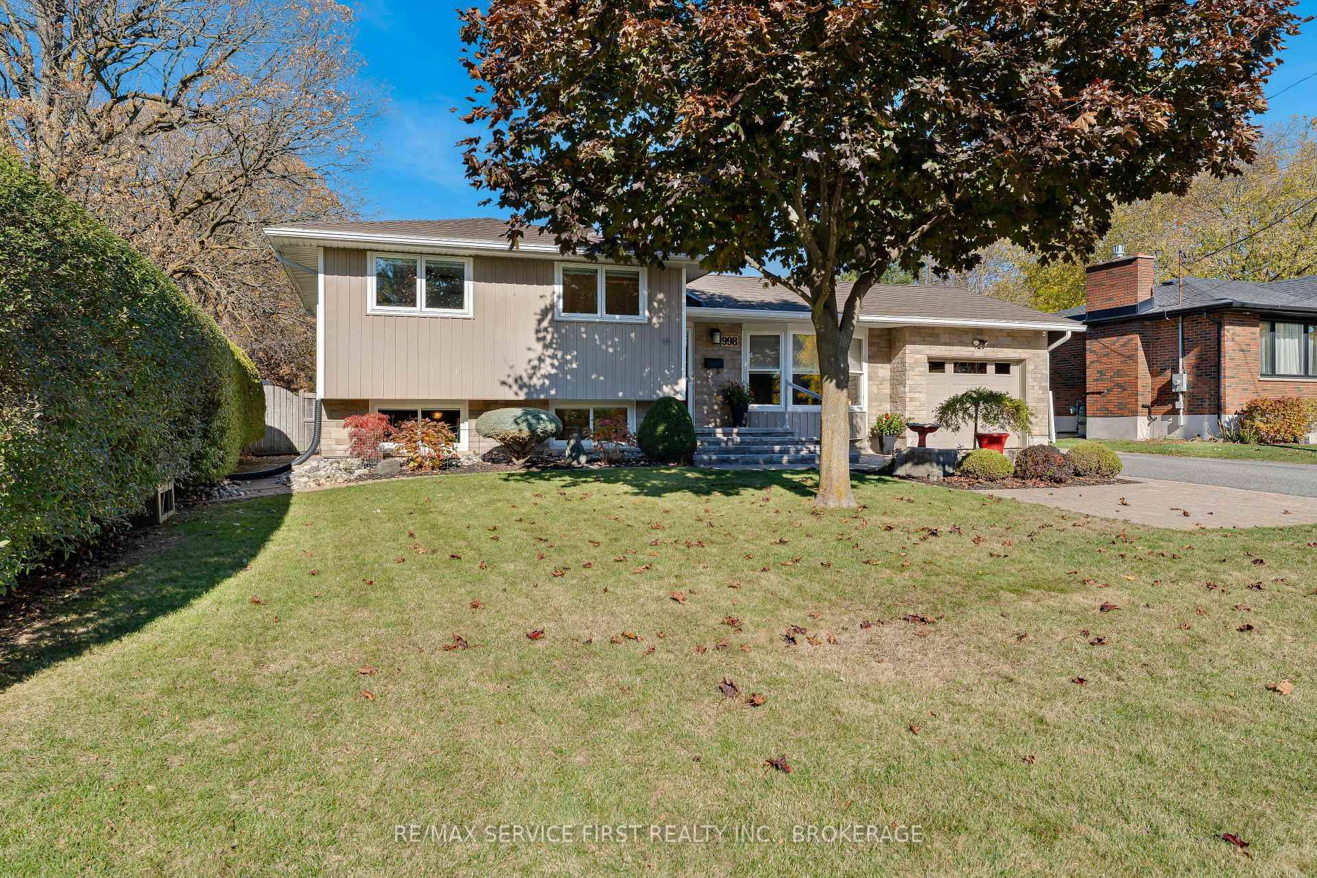 Welcome to this beautifully maintained 4 level side split, ideally situated on a large lot close to schools, parks, recreation, and shopping.