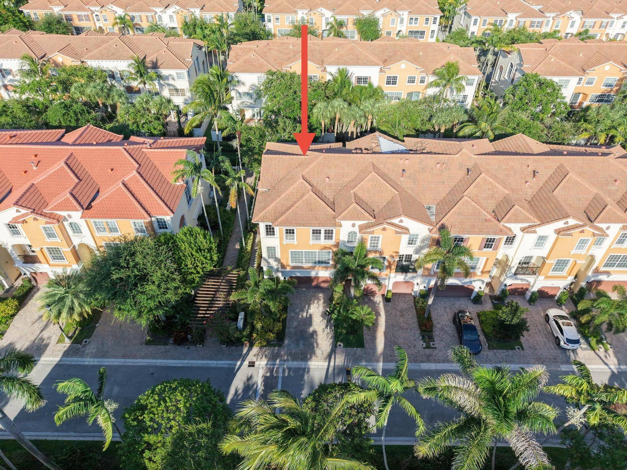 Looking for the perfect mix of convenience, privacy, and style ?