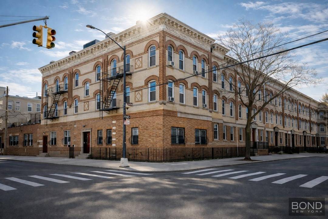 804 Onderdonk Avenue presents an exceptional opportunity to acquire a corner, brick, 7 unit multifamily building in one of Queens most sought after and rapidly growing neighborhoods, Ridgewood.
