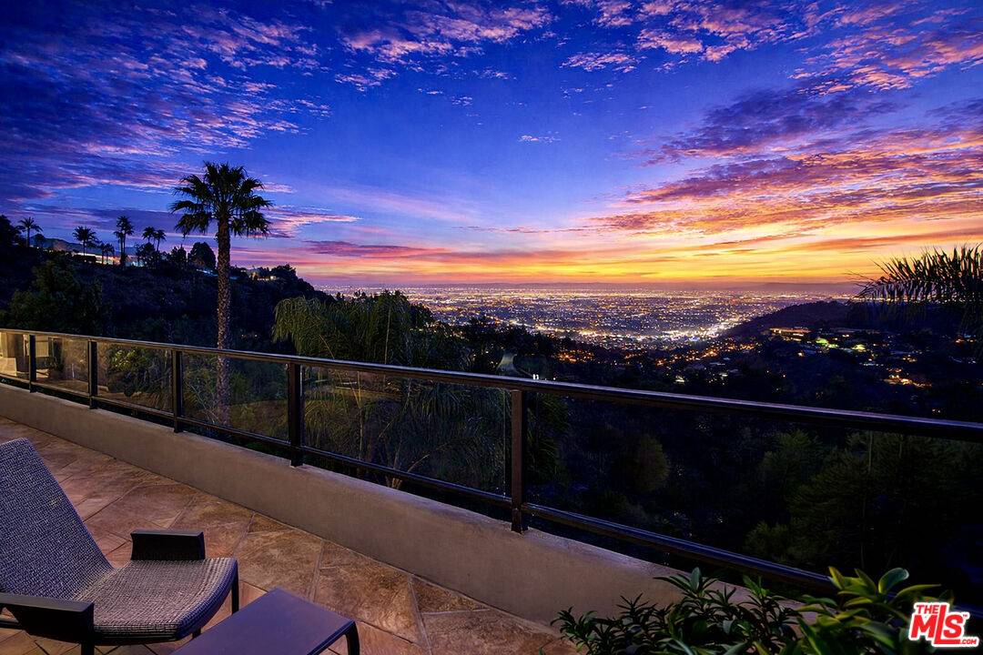 7218 Mulholland Dr 6BR Hollywood Hills East La