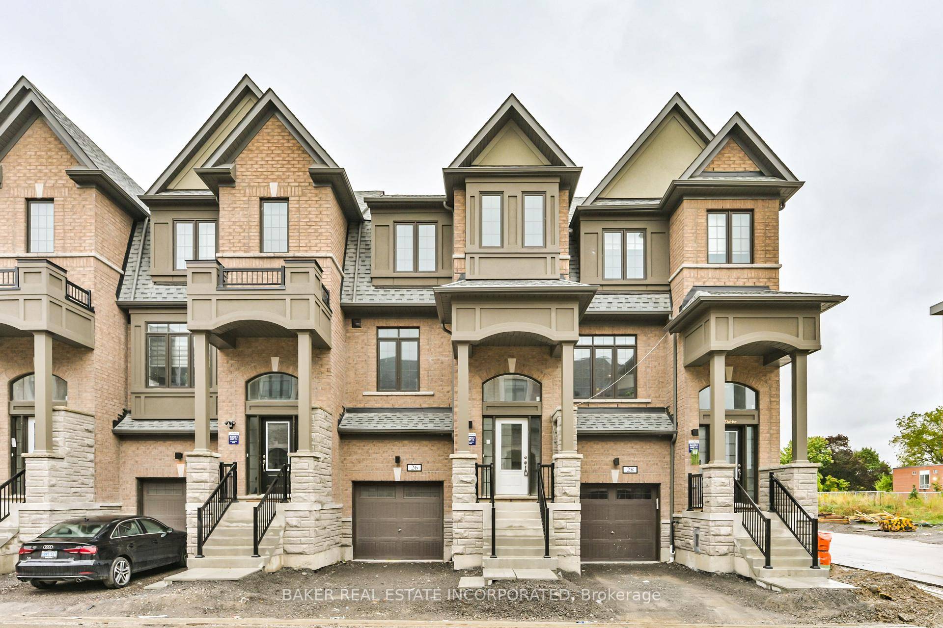Brand new never lived in freehold townhome Bloomsbury model 1714 sq ft of above grade living space in the heart of Downtown Whitby community.