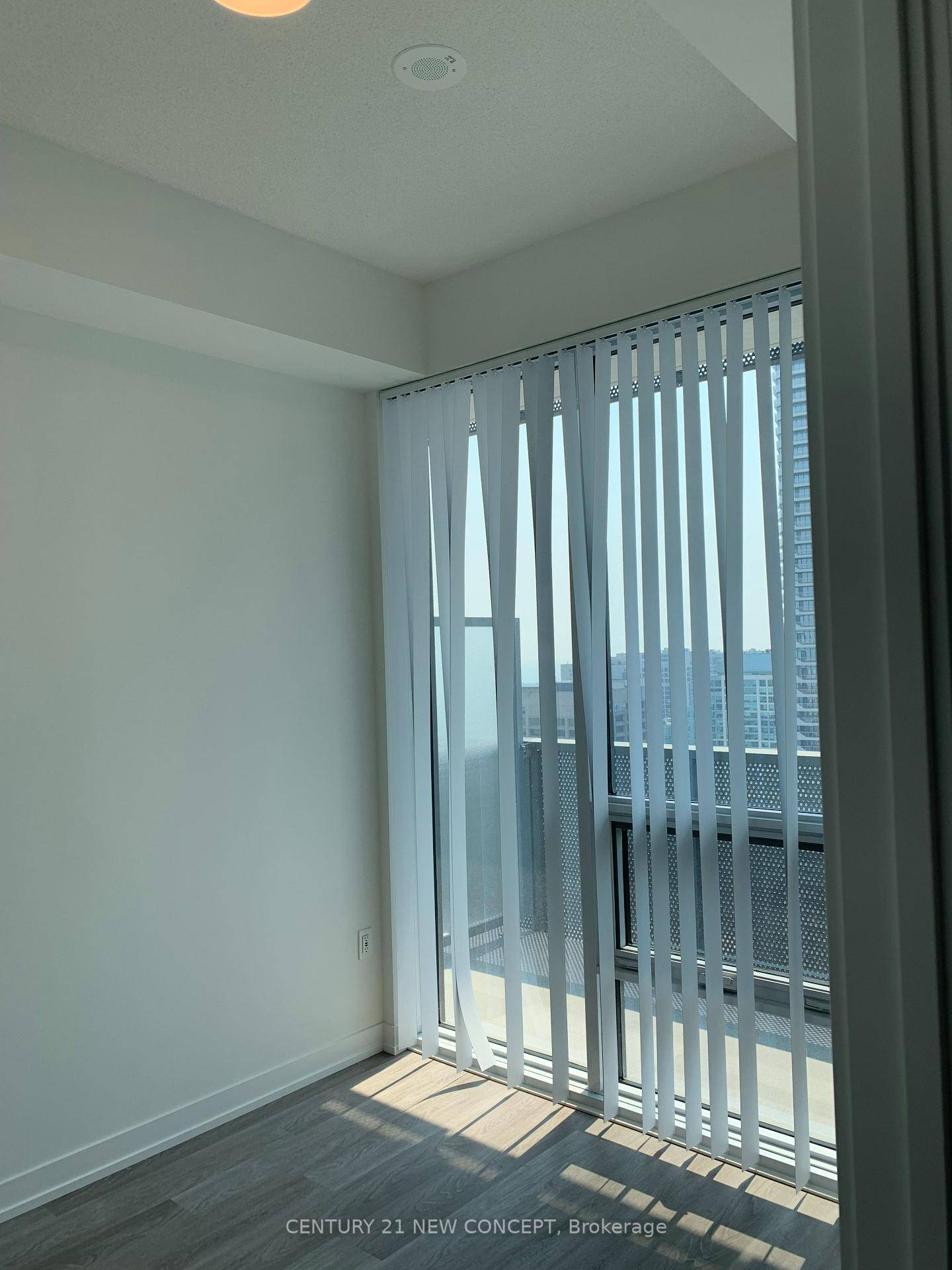 LUXURY SUGAR WHARF CONDO BY MENKES.