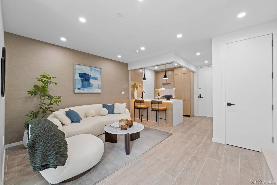 Experience Boutique Luxury in the Heart of Bushwick Welcome to this stunning 2 bedroom, 2 bathroom residence located on the Second floor of an exclusive 8 unit luxury building in ...