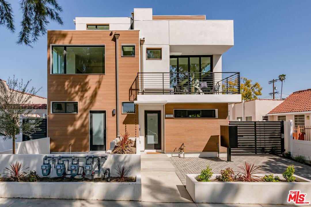 836  N Mccadden Pl 3BR Hancock Park La