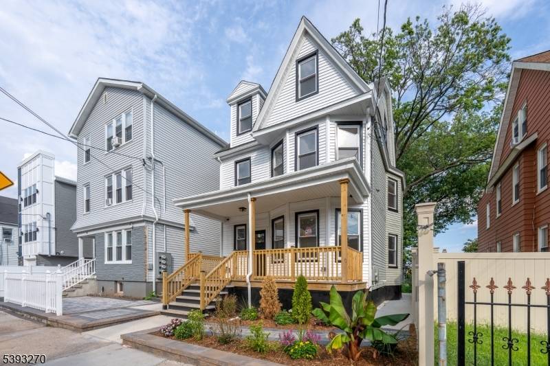 Palm St Newark City New Jersey Single-Family