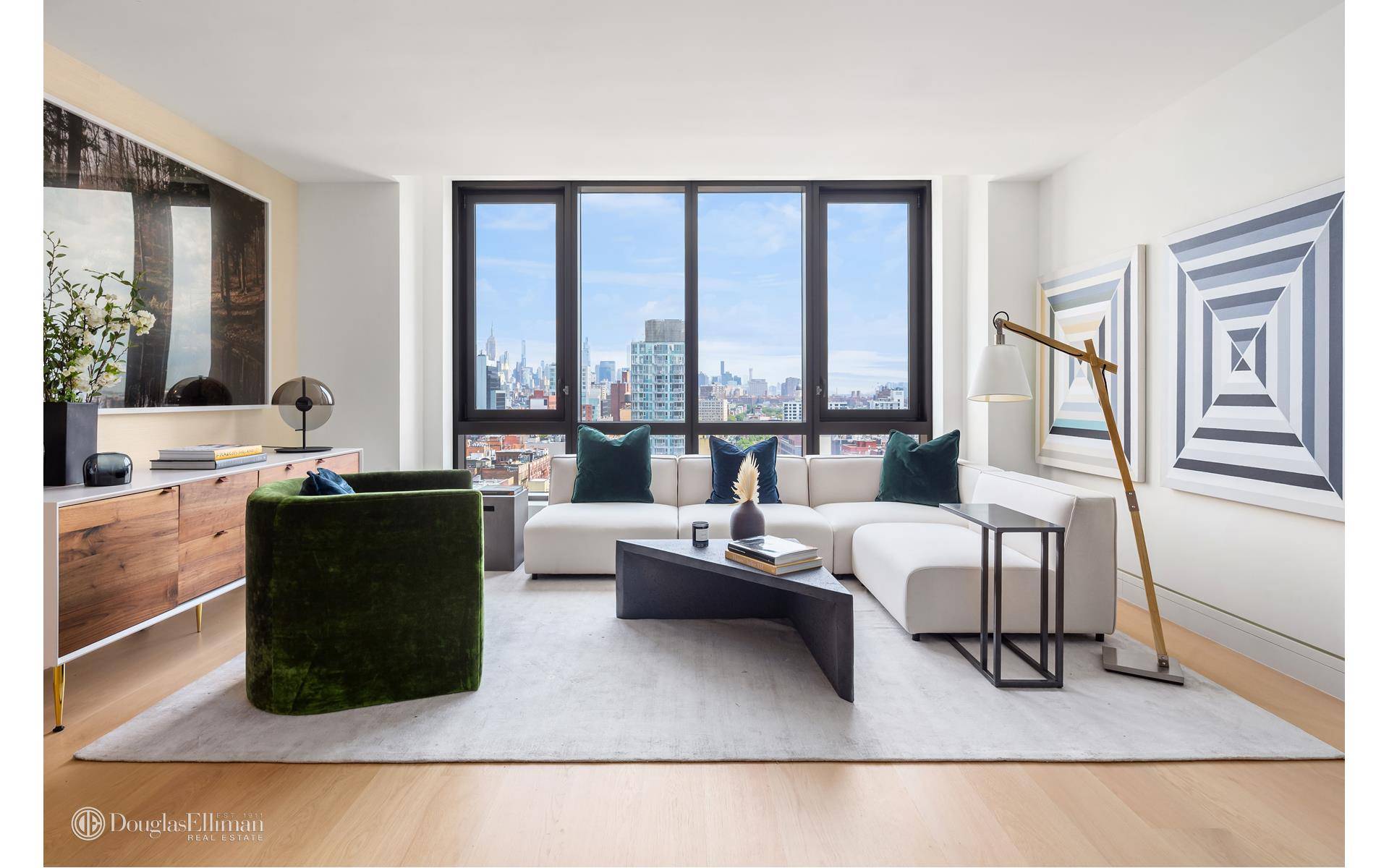 242 Broome represents a rare opportunity for anyone seeking a modern home in the Lower East Side, one of New York's most storied neighborhoods.