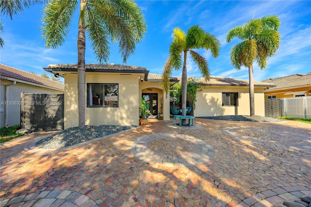 This is a rare opportunity to own a 4 bedroom, 3 bath home in Miami Lakes !