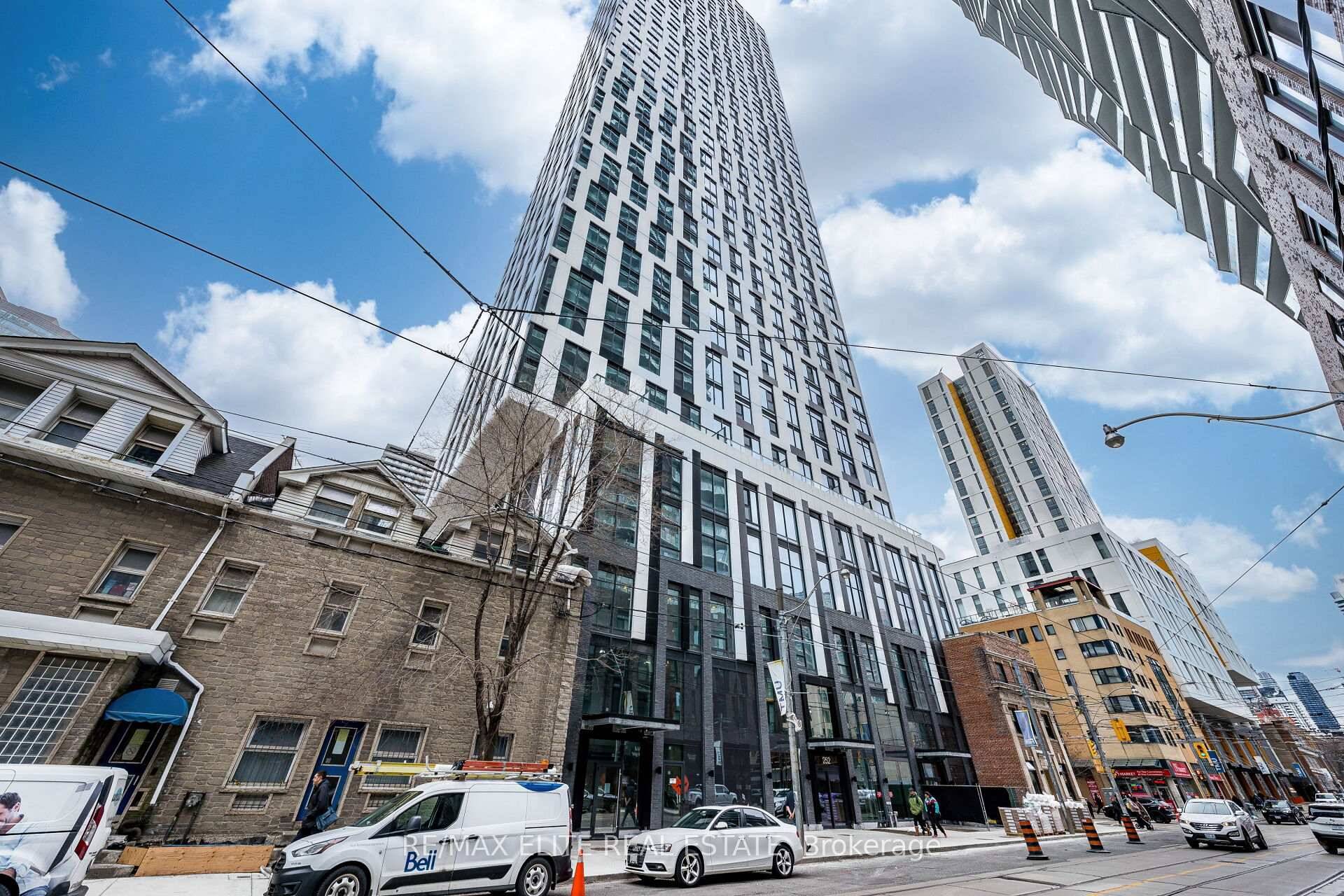 This brand new, never lived in 1 bedroom unit at 252 Church Street features a modern, open concept layout with contemporary finishes and breathtaking west facing city views.