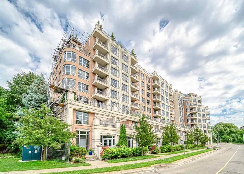 Luxury Tridel building nestled in the heart of prestigious Hoggs Hollow.