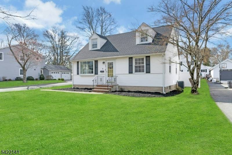 Charming three bedroom located in highly desirable Morris Plains.