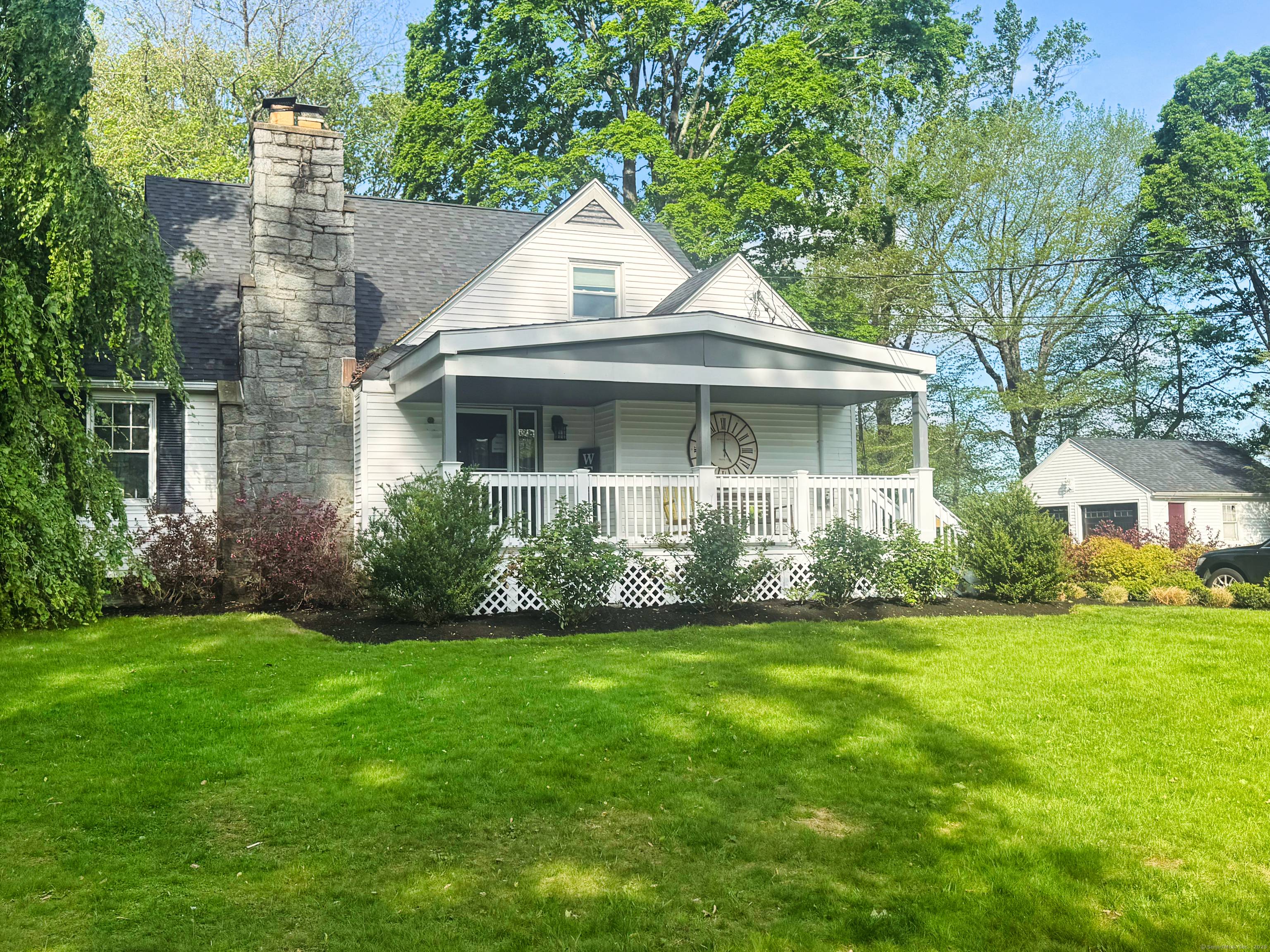 This tranquil 3 bedroom 2 bath cape is located in an ideal Daniels Farm location.