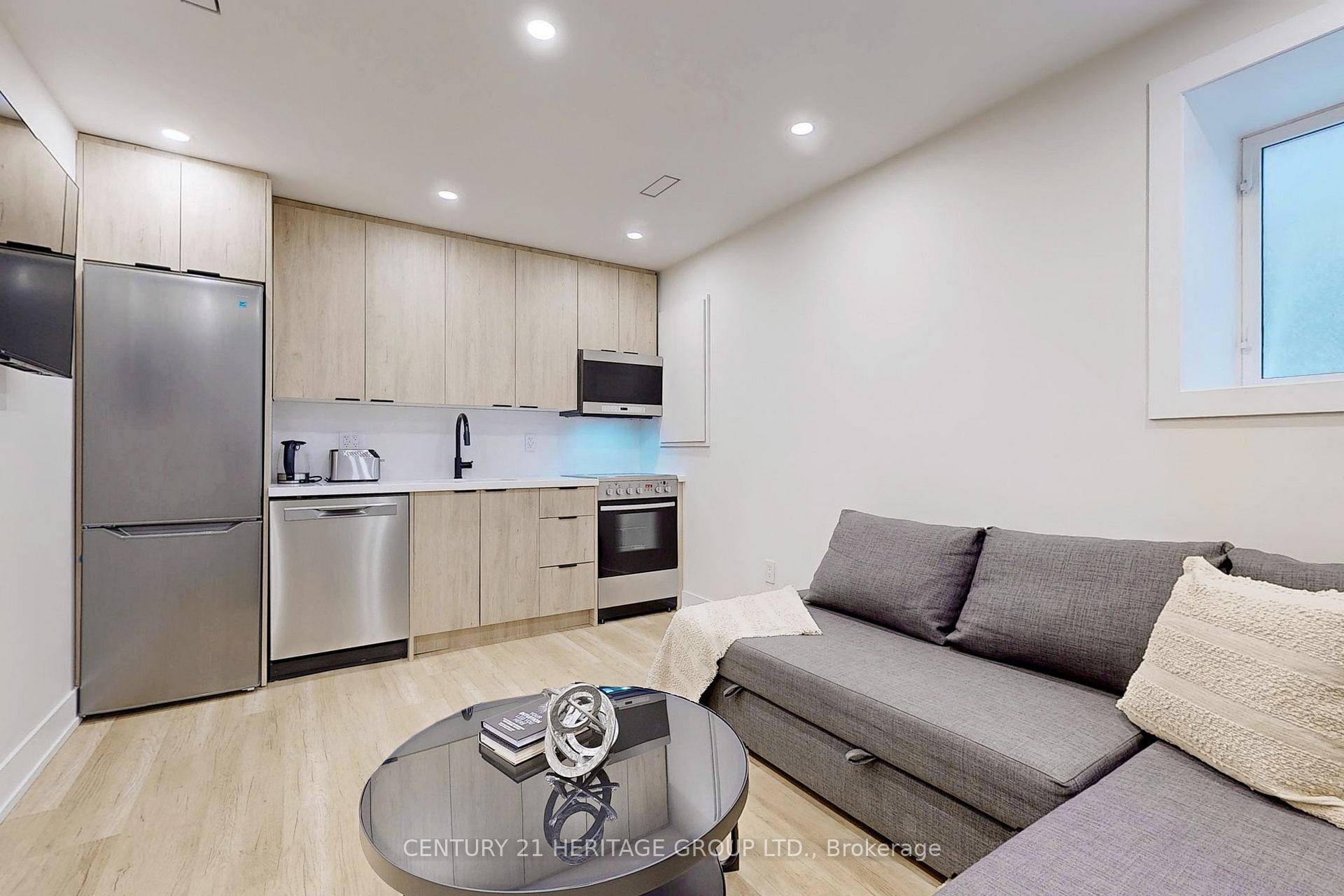 Newly Renovated One Bedroom Basement Apartment in Mimico Experience stylish living in this tastefully designed one bedroom apartment, located in a quiet, family friendly neighborhood just steps from Lake Ontario.