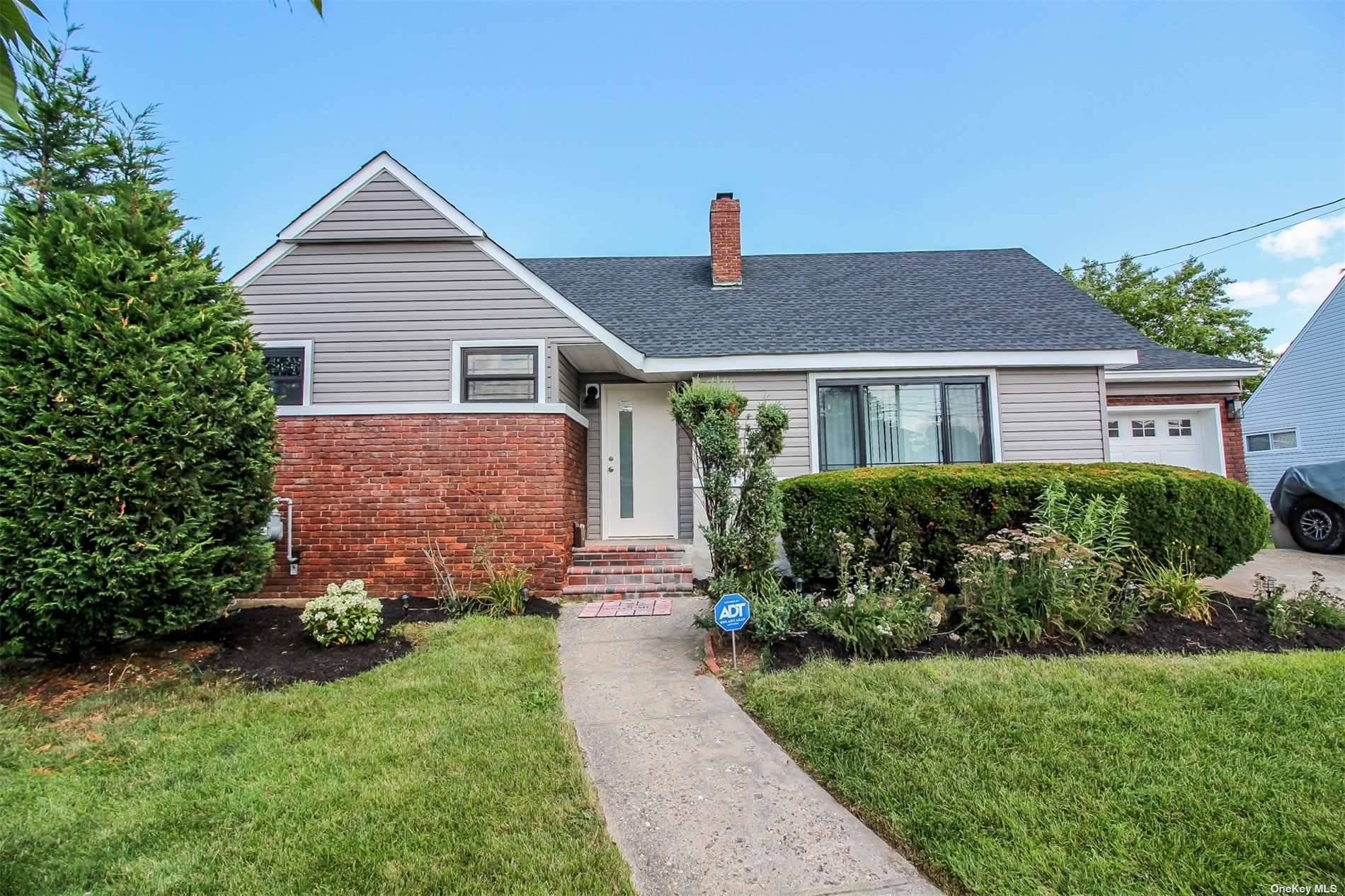 Location ! Location ! Located in a very close proximity to the famous Nautical Mile.