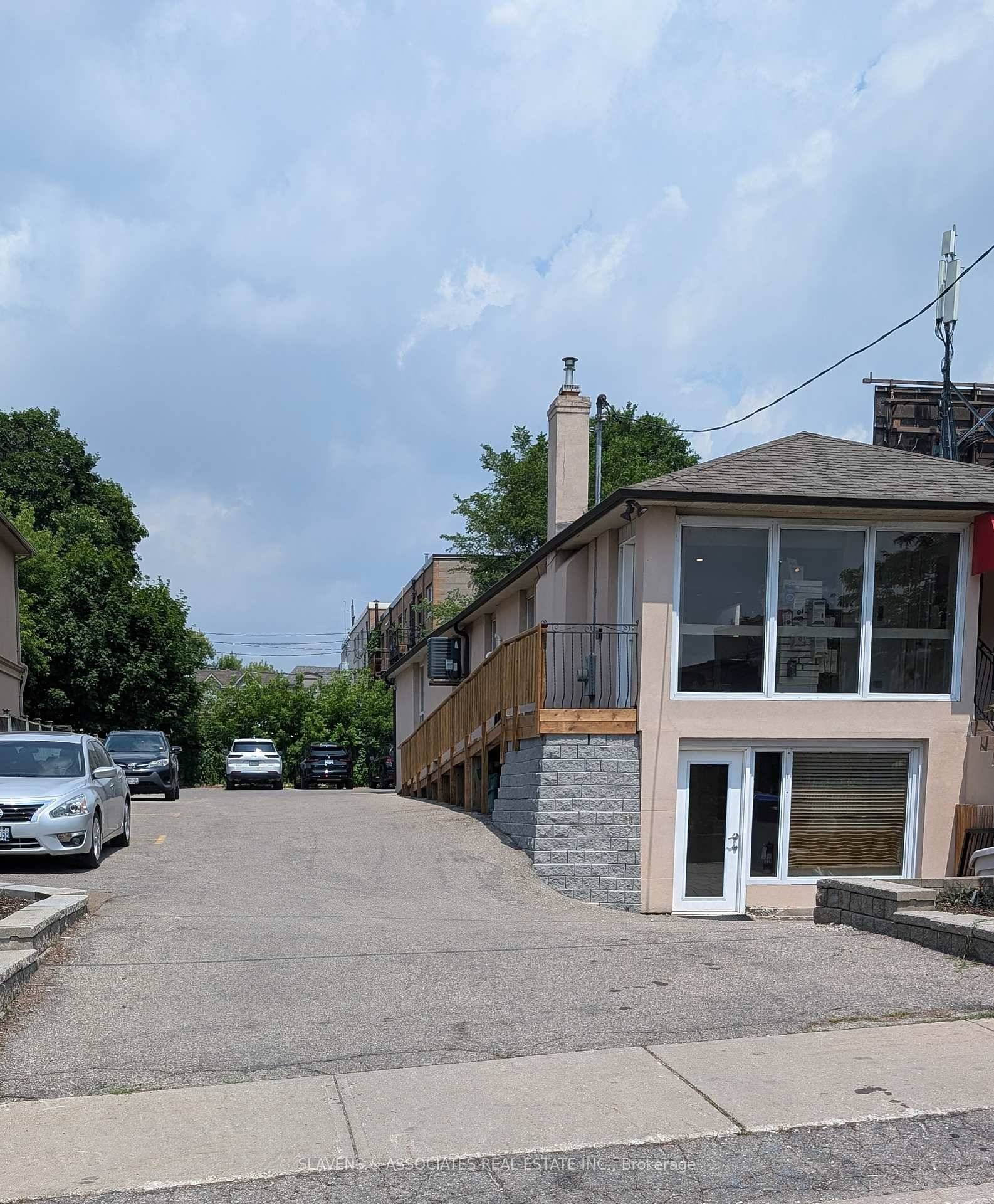 Steps from Avenue Rd. Ideal for Beauty Bar, Diagnostic Clinic, Medical Treatment Clinic, Pilates Studio, Exercise Studio, office space or service business.