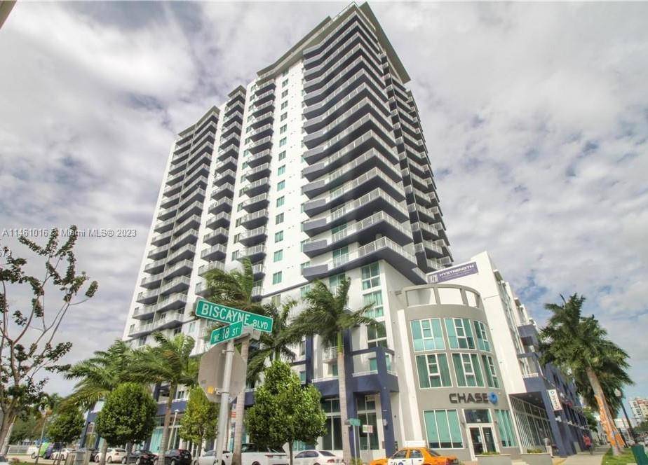 Spectacular 2 Bed 2 Bath Ready to move in with Open Balconies.