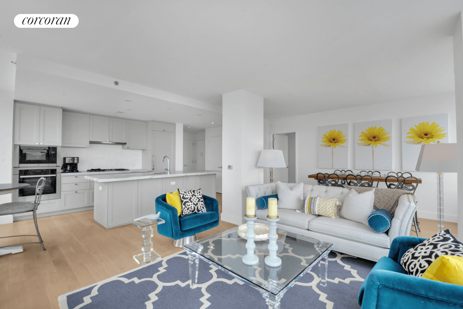 Perched on the 31st floor, this 2 bedroom, 2 bathroom condo residence is BETTER THAN NEW.