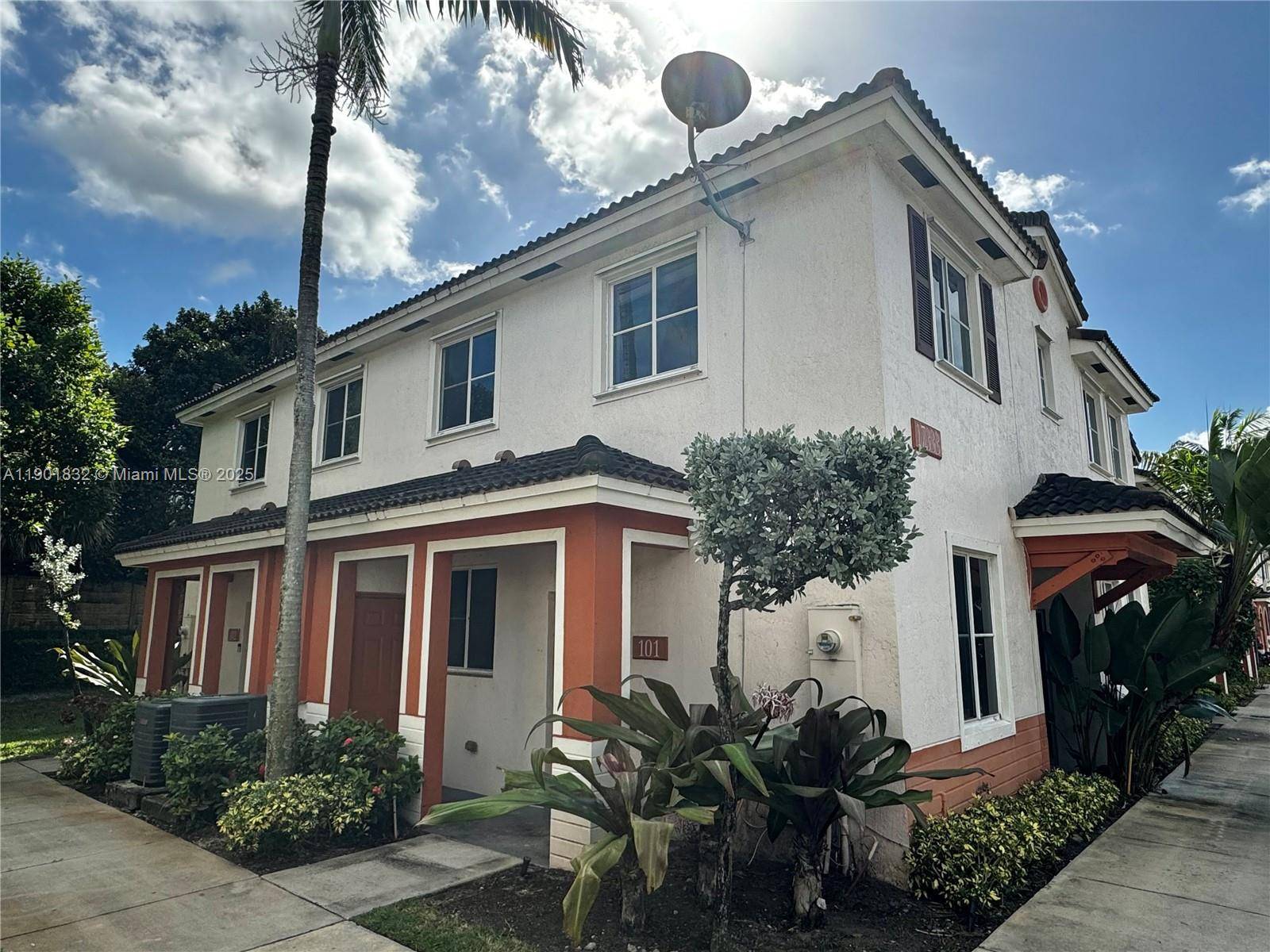 GREAT OPPORTUNITY 3 BEDS 2.