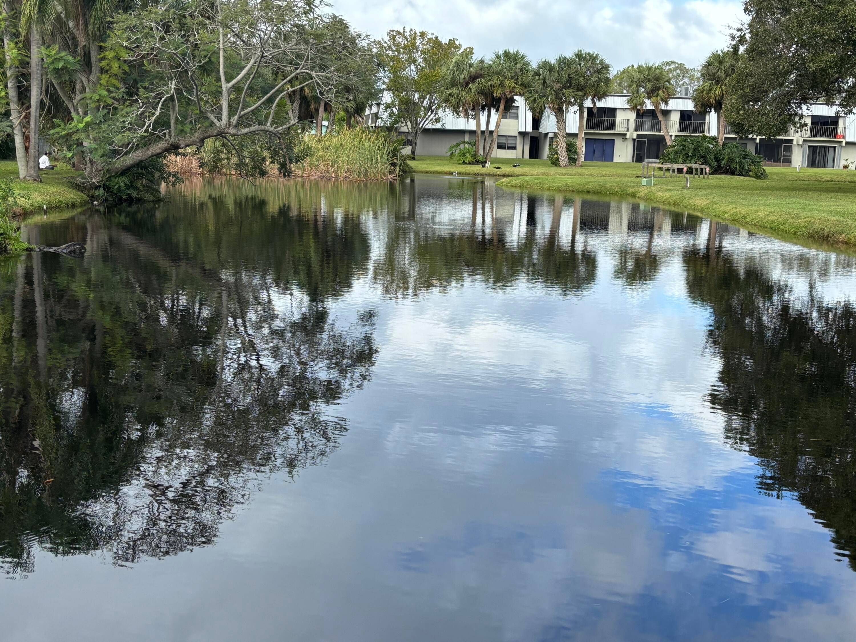 Check out this spacious first floor 2 2 condo !