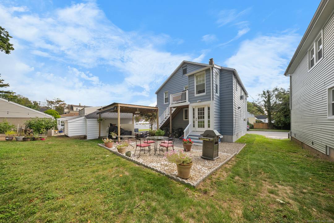 Don't miss this 2 family house for sale in the desirable Brooklawn area, offering gas heat, central air, hardwood floors throughout, a 1 car garage and driveway for added convenience.