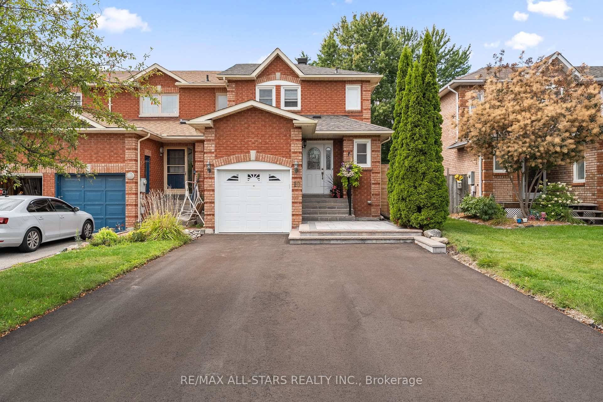 Welcome to 10 Skybird Lane, a beautifully maintained 3 bedroom, 2 bathroom end unit townhome tucked away in a peaceful and sought after neighbourhood.