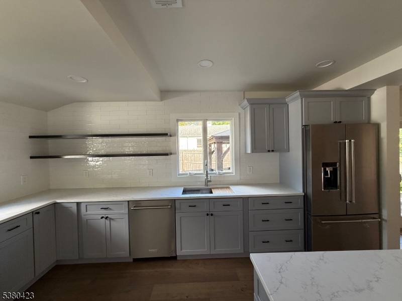 Conveniently located minutes from downtown Somerville and NJT.