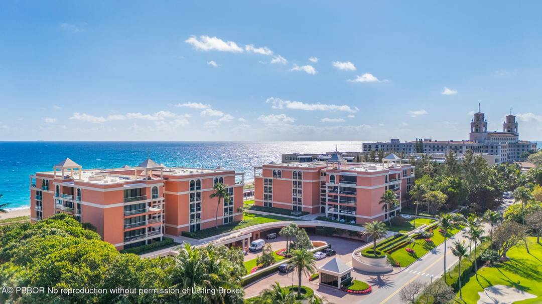 This rare P. B. penthouse located on the famed Breakers Palm Beach Resort property with coveted East, South amp ; West views overlooks the Atlantic ocean, cityscape and golf course.