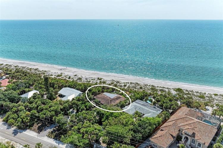 RARE BEACHFRONT PROPERTY AVAILABLE NOW !