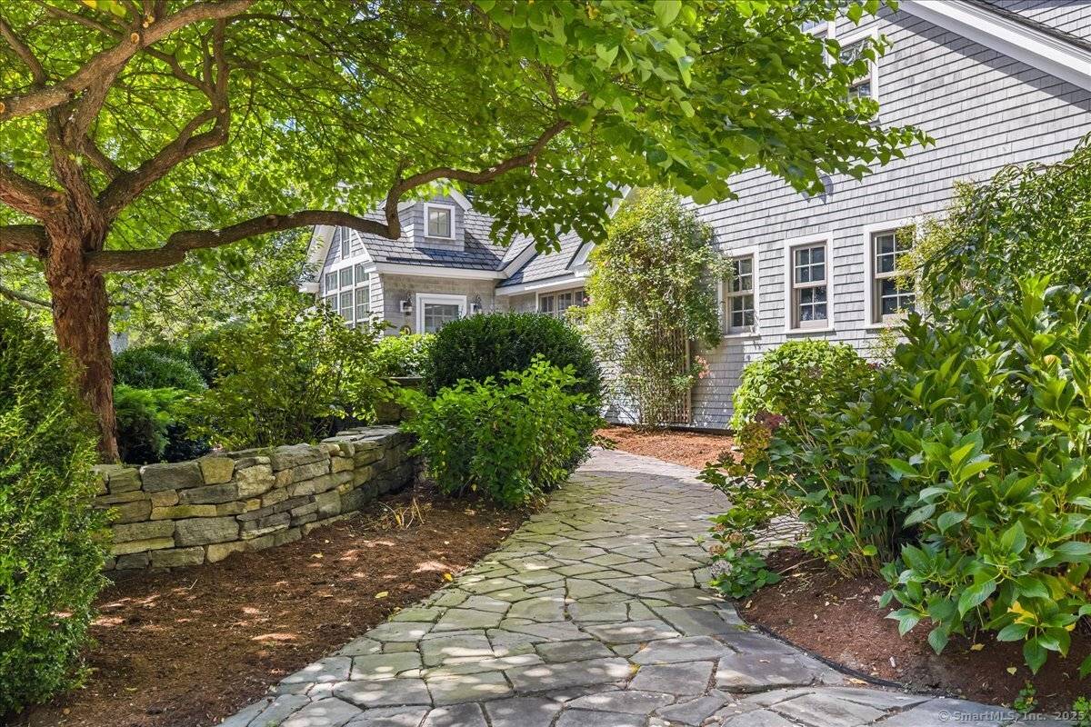 53 Elys Ferry Road is peaceful, graceful, quiet living of the finest kind.