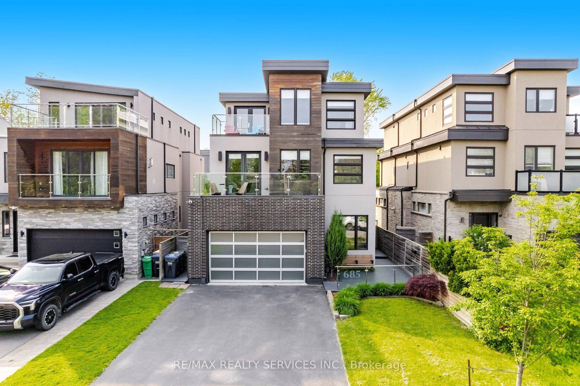 Luxury Lakeside Living Now Available for Lease !