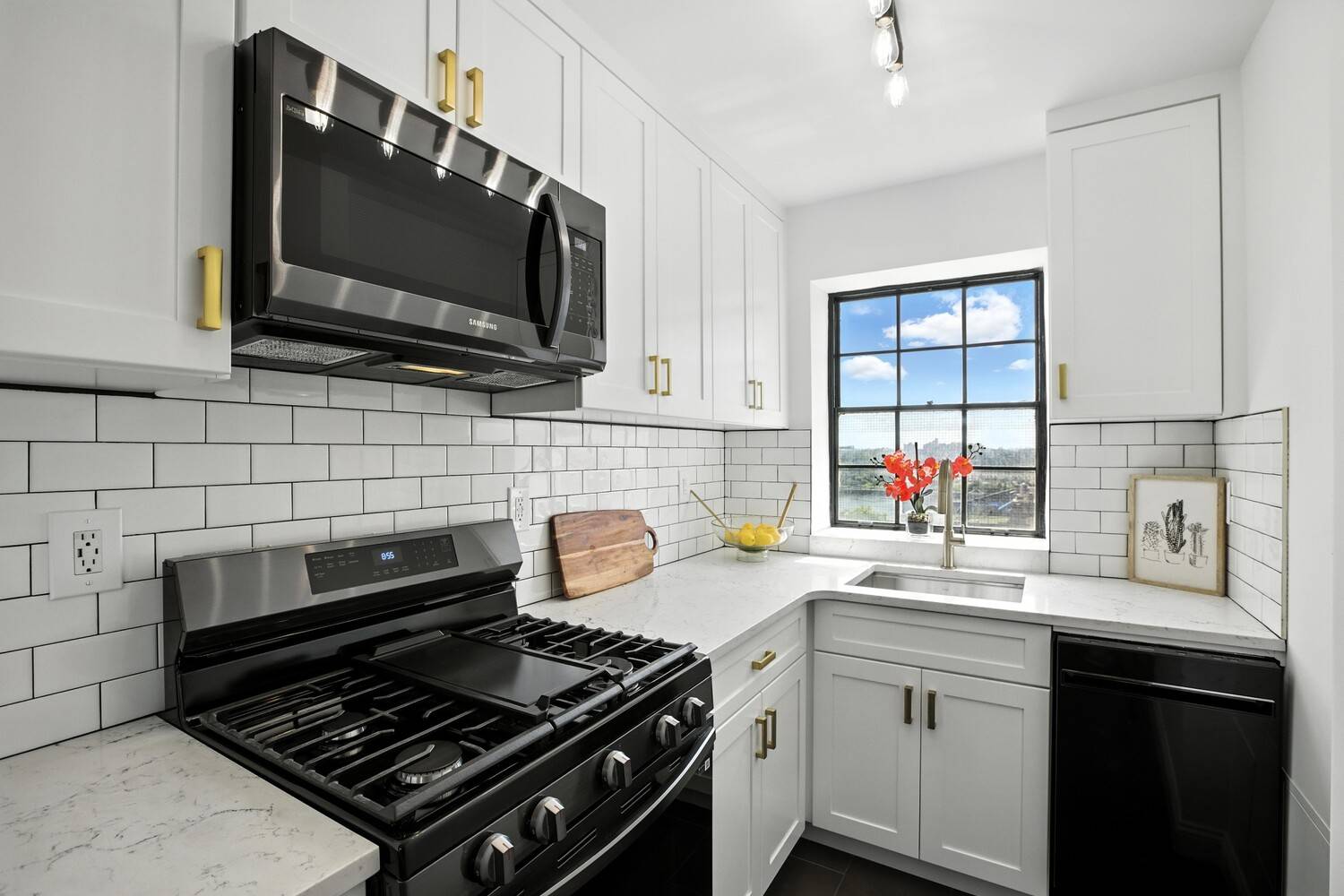 Sponsor Sale Be the first to live in this gut renovated, sun filled 1 bedroom, 1 bathroom home with breathtaking East River views and no board approval needed.
