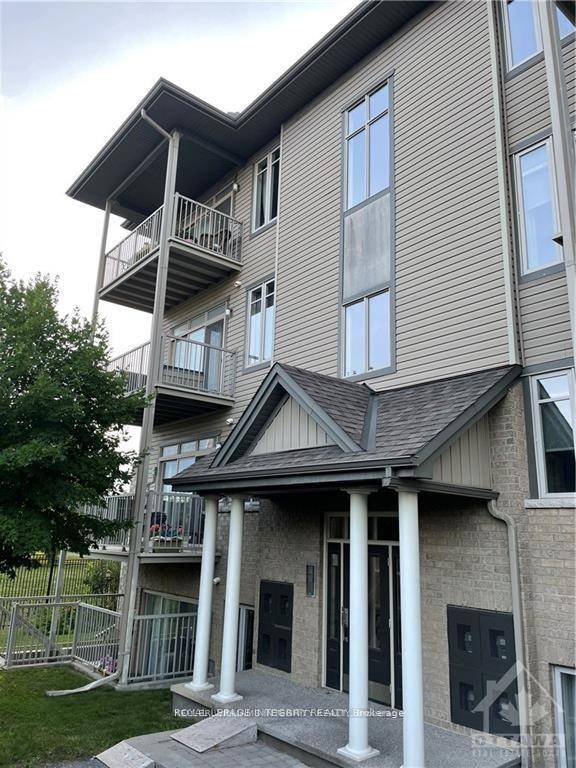 Flooring Tile, CORNER END UNIT featuring beautiful natural sunlight throughout, TALL vaulted ceilings, quietly located on top floor.