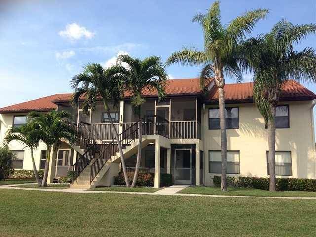 come and enjoy a sun drenched second floor unit.