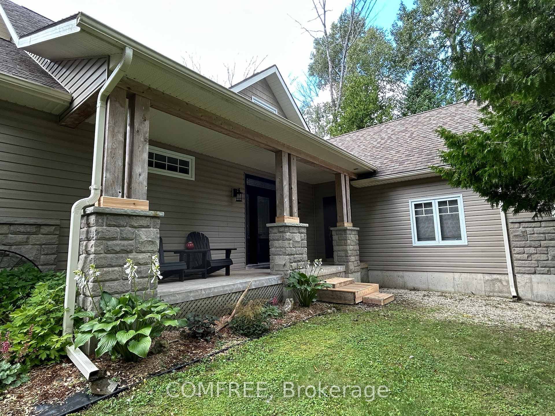 Welcome to this custom built bungalow with loft area, offering a thoughtfully designed layout and quality finishes throughout.