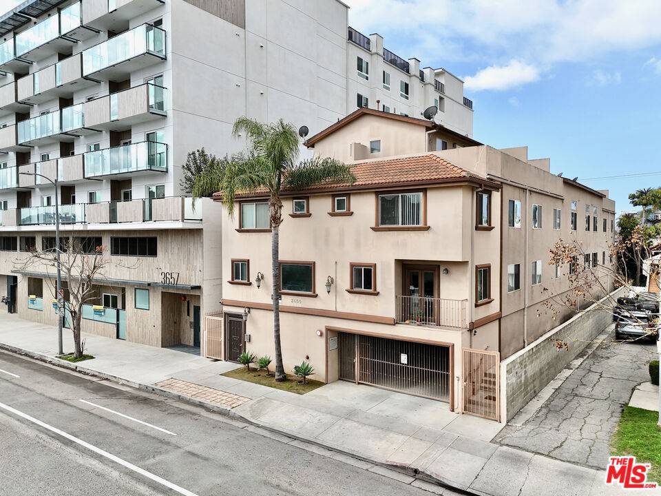 3655   Motor Ave 18.0 LA
