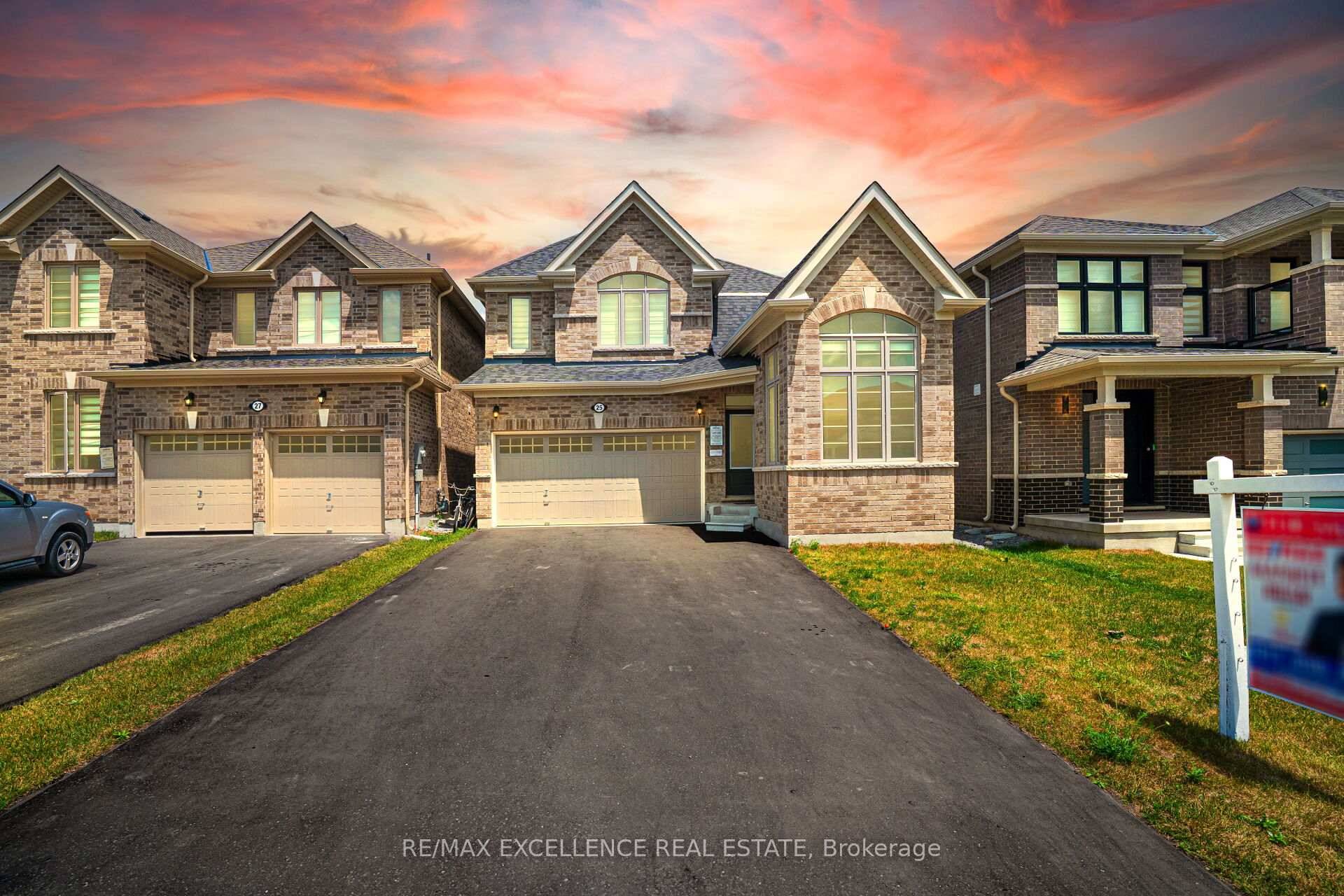 This Kingsport Model of Ballymore Builder is superb and very functional layout.