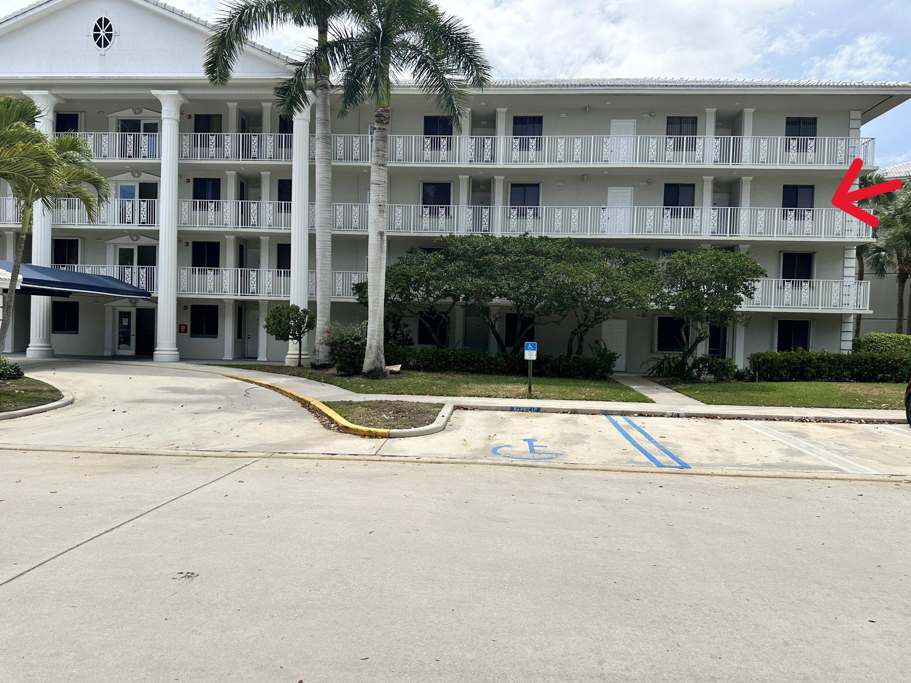 Welcome to this beautifully appointed 2 bedroom, 2 bathroom corner unit condo offering comfort and breathtaking views of the golf course.
