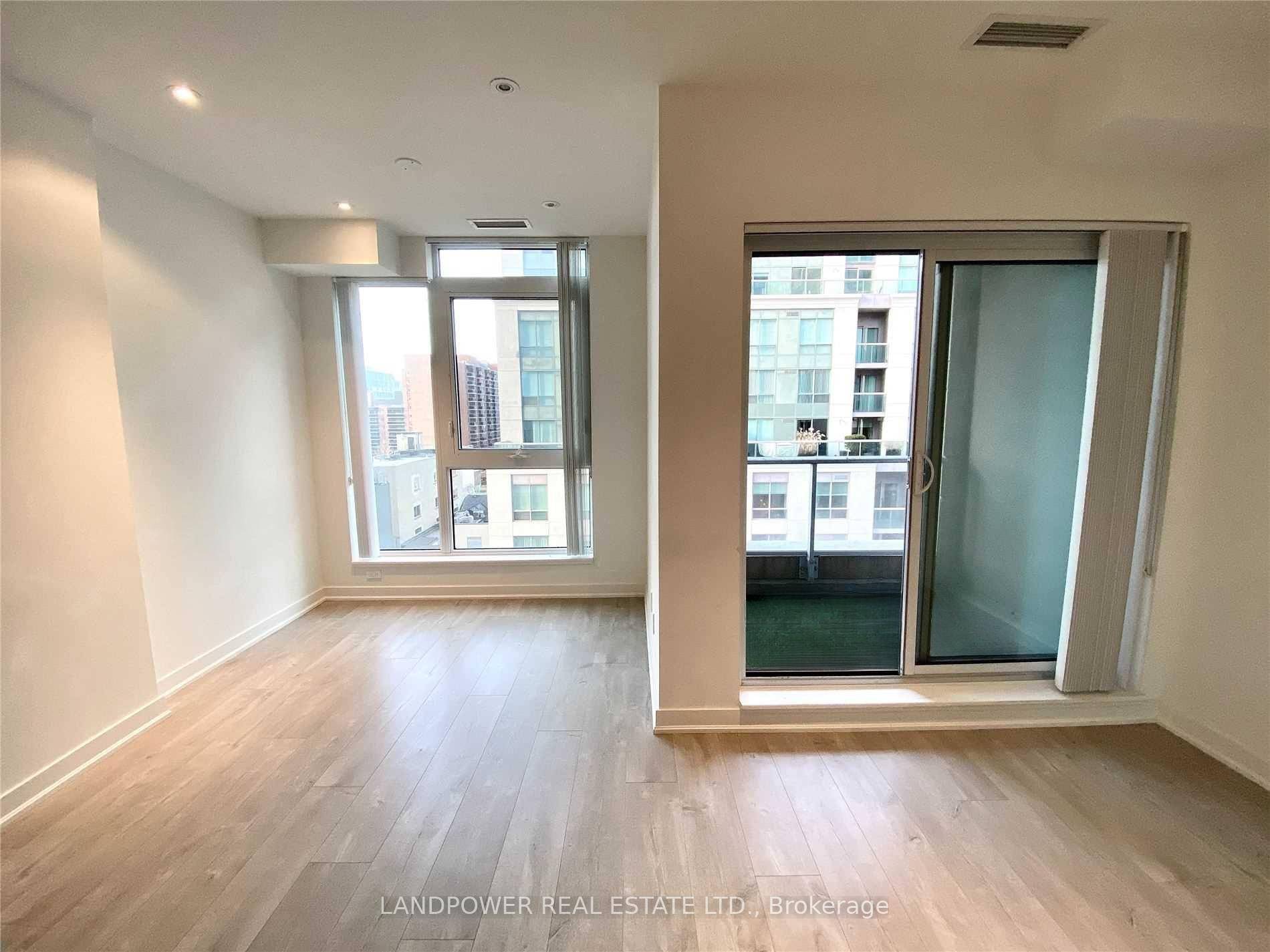 Trendy And Bright 1 Bedroom At Studio Condos, 510 Sq Ft Unit, 9 Ft' Ceiling With Floor To Ceiling Windows.