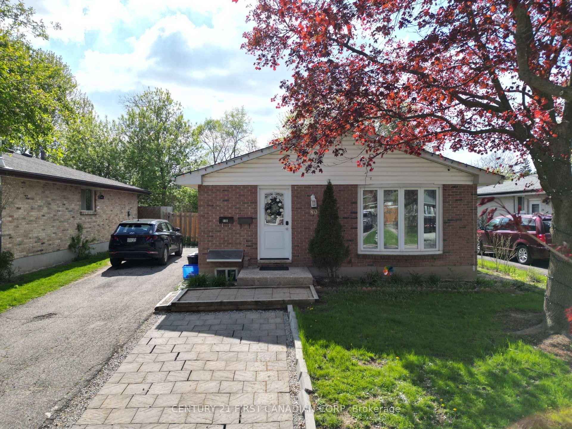 Professionally Renovated 3 Bedroom Main Level Unit in South London.
