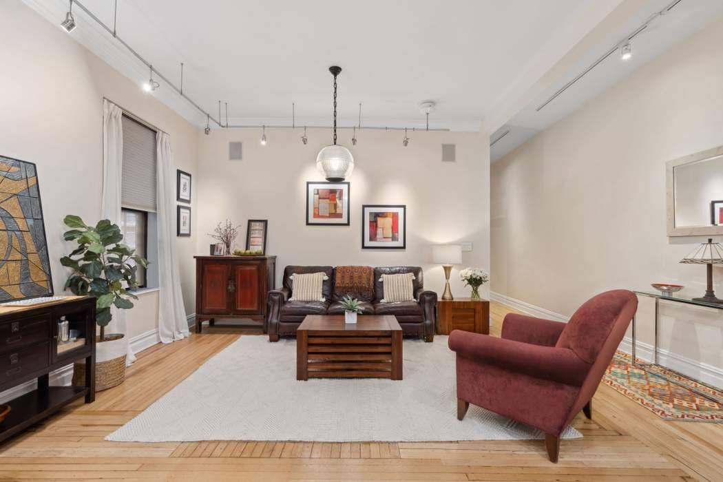 Grand, Chef Quality Kitchen and Pre War Charm in the Heart of the Upper West Side Welcome to Residence 1E at The Powellton a rare and spacious three bedroom, two ...