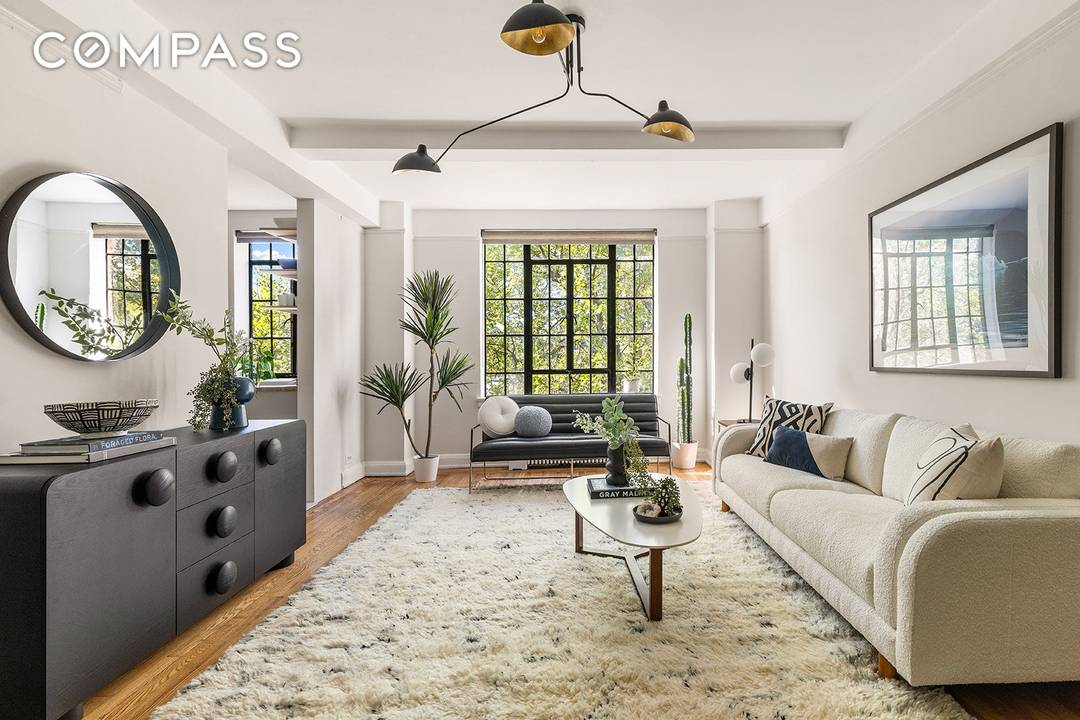 It s hard not to fall in love with this exceptional, expansive corner one bedroom co op in prime Fort Greene.