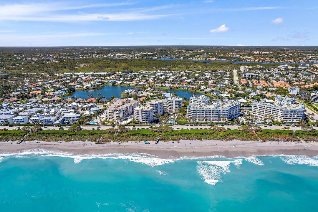Luxury Oceanfront Condo for Sale in Jupiter, Florida.
