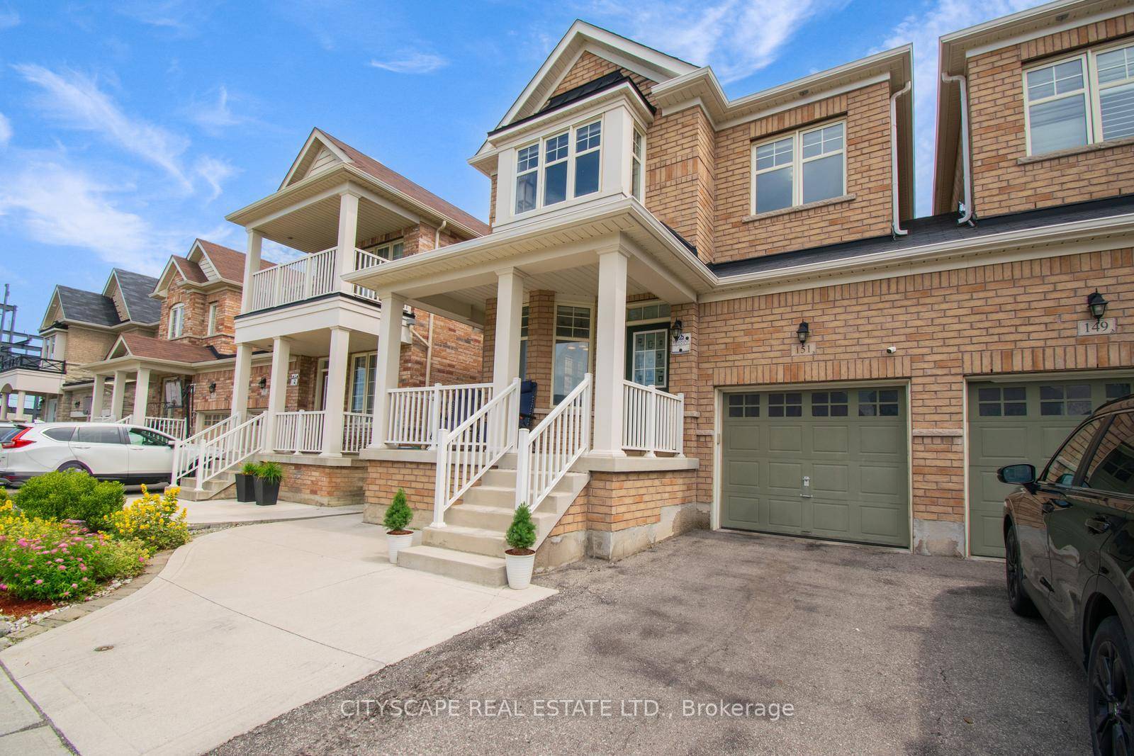 This bright and spacious 2 bedroom, 1 bathroom legal basement apartment features a private separate entrance, separate laundry, and 1 parking spot.