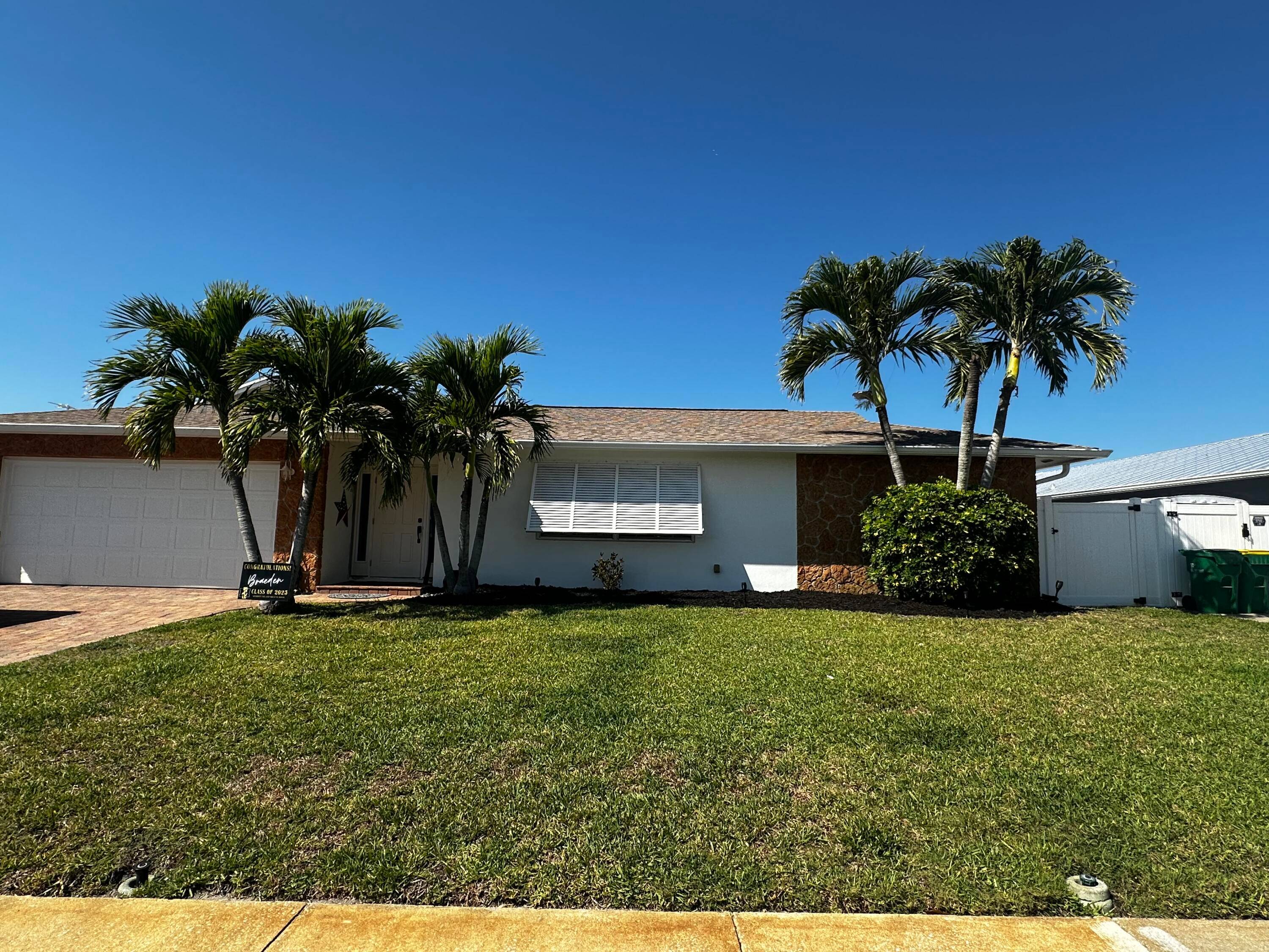 Welcome to Villa De Palmas in Merritt Island !